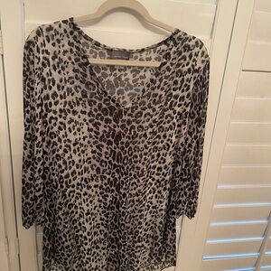 Jordan Taylor Gray and Black 3/4 Flare Sleeve Bathing Suit Coverup